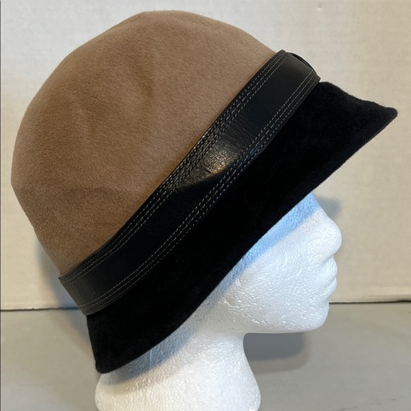 Coach Tan and Brown Bucket Hat 100% Rabbit Hair Leather Trim Buckle Size Small main image 8
